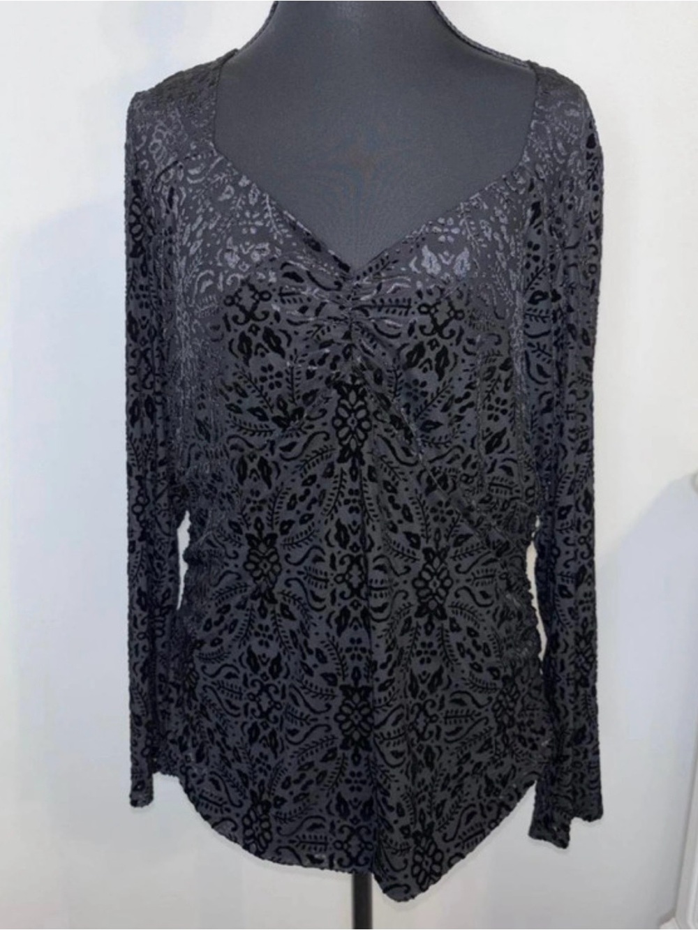 Black burn out velvet women’s size XL blouse top L/S whimsigoth romantic goth